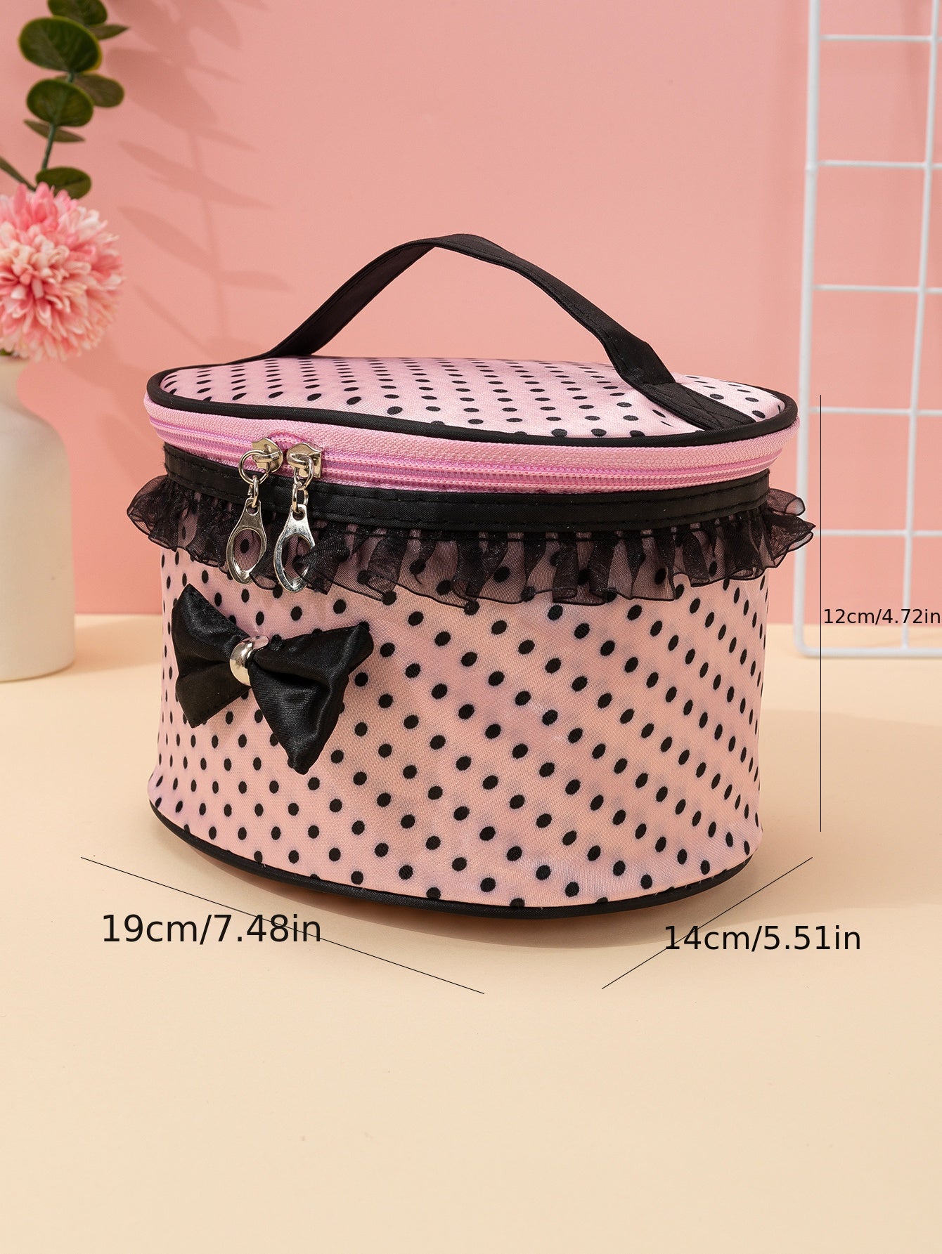 Stylish And Spacious Cosmetic Bag With Zipper And Dot Print For Travel And Makeup Organization