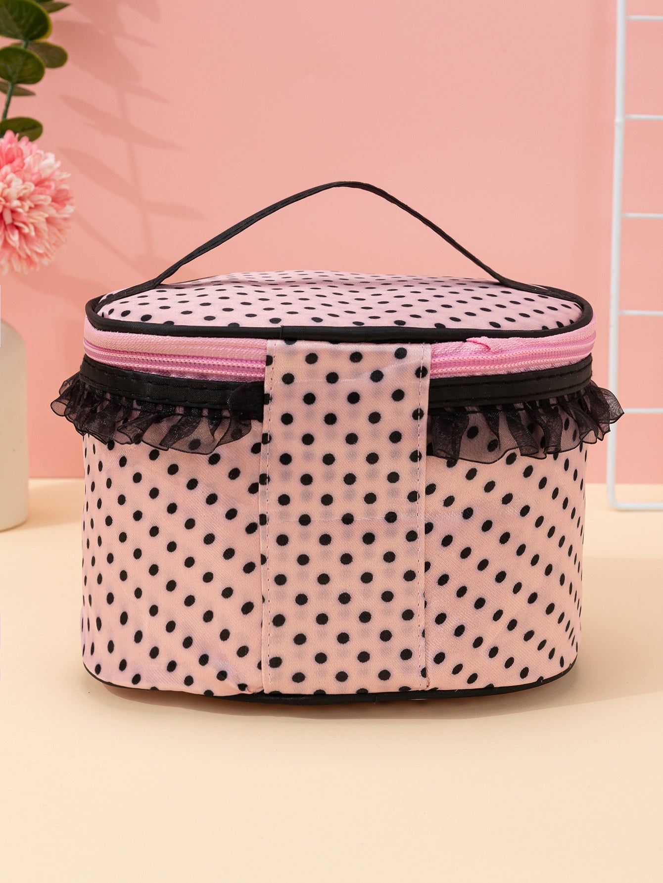 Stylish And Spacious Cosmetic Bag With Zipper And Dot Print For Travel And Makeup Organization